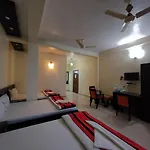 Shinjini Resort- Swimming Pool