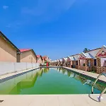 Collection O Mp Amorous Beach Resort