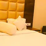 Red Rose Resort