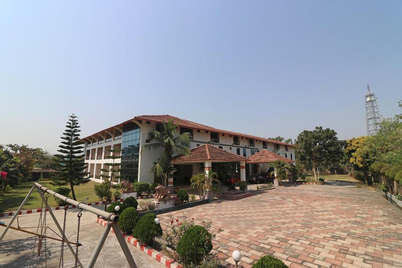 King's Queen Crown Mandarmoni Hotel