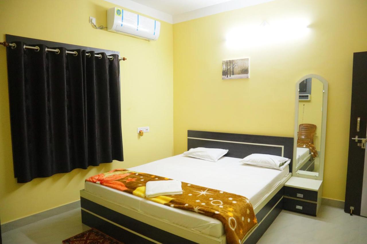 Hotel Sahil Mandarmani