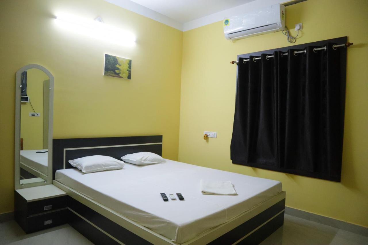 Hotel Sahil Mandarmani