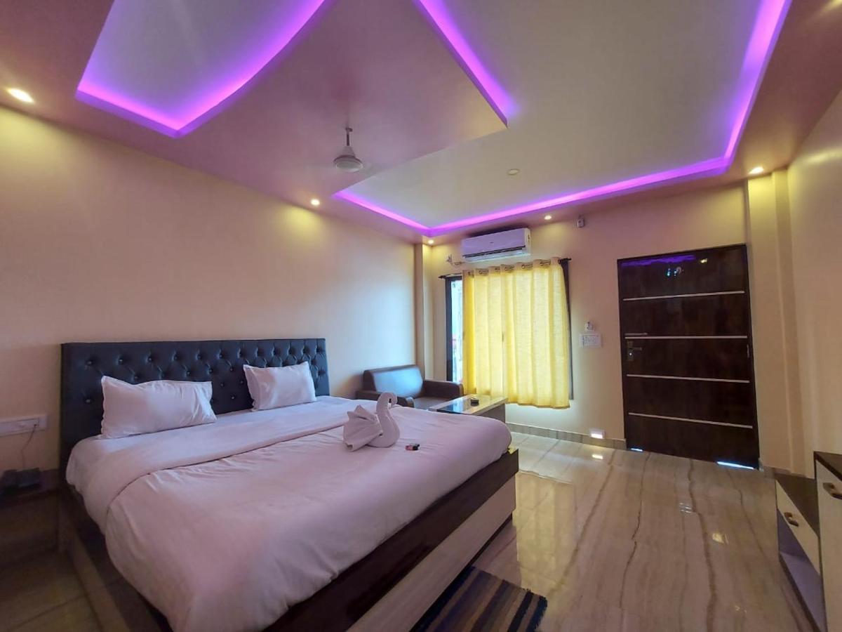 Hotel Sweet Dream Swimming Pool