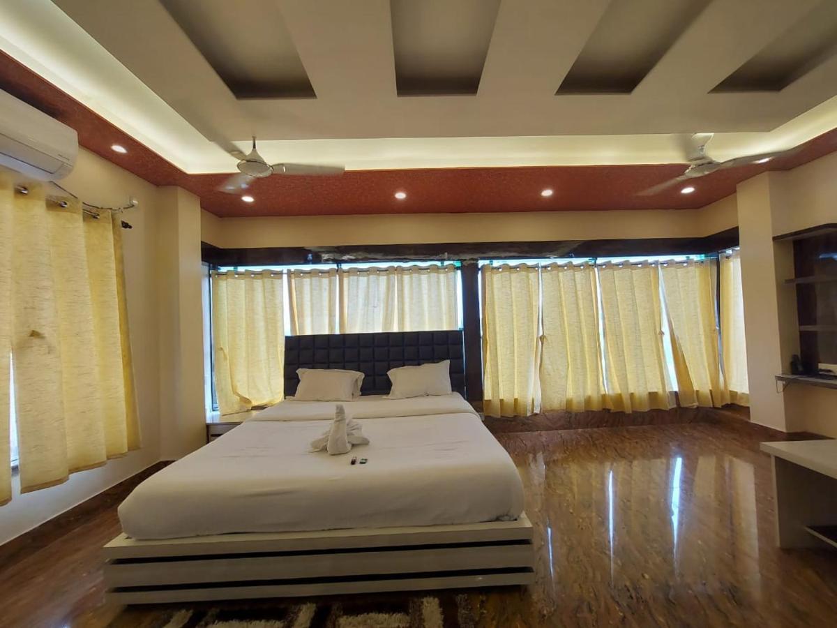Sweet Dream Swimming Pool 3*