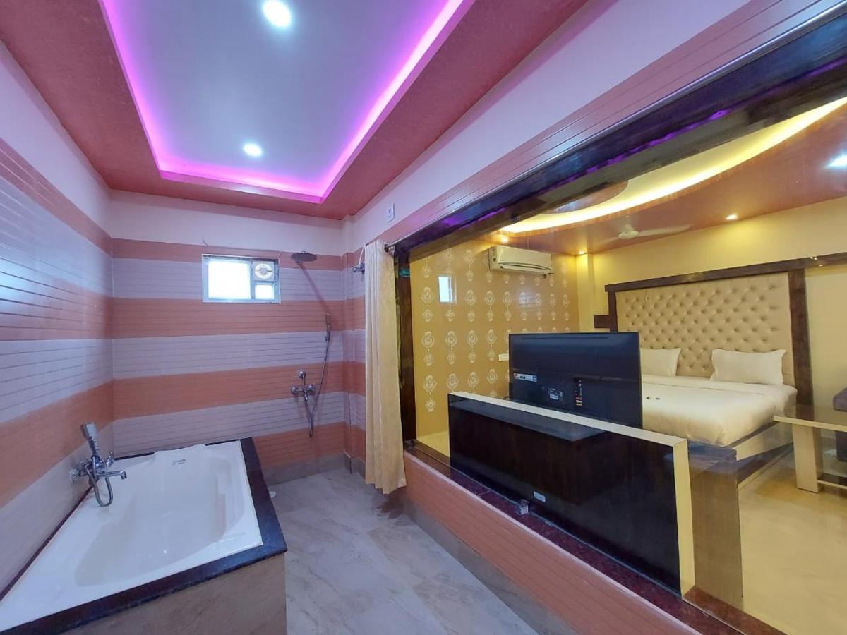 Hotel Sweet Dream Swimming Pool
