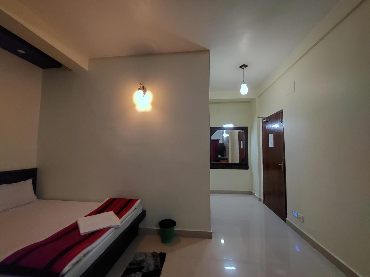 Shinjini Resort- Swimming Pool 3*