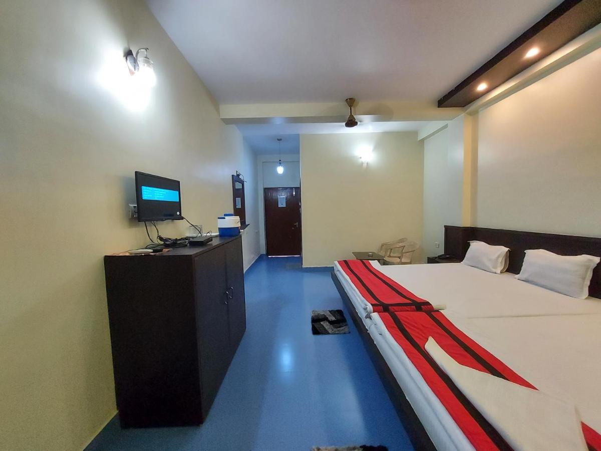 Shinjini Resort- Swimming Pool Hotel 3*