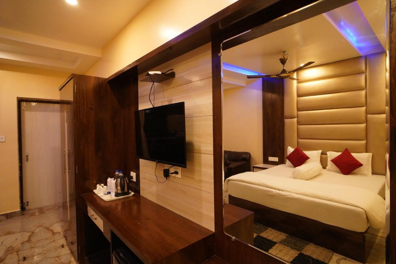 Aqua Blue Private Limited Resort 3*