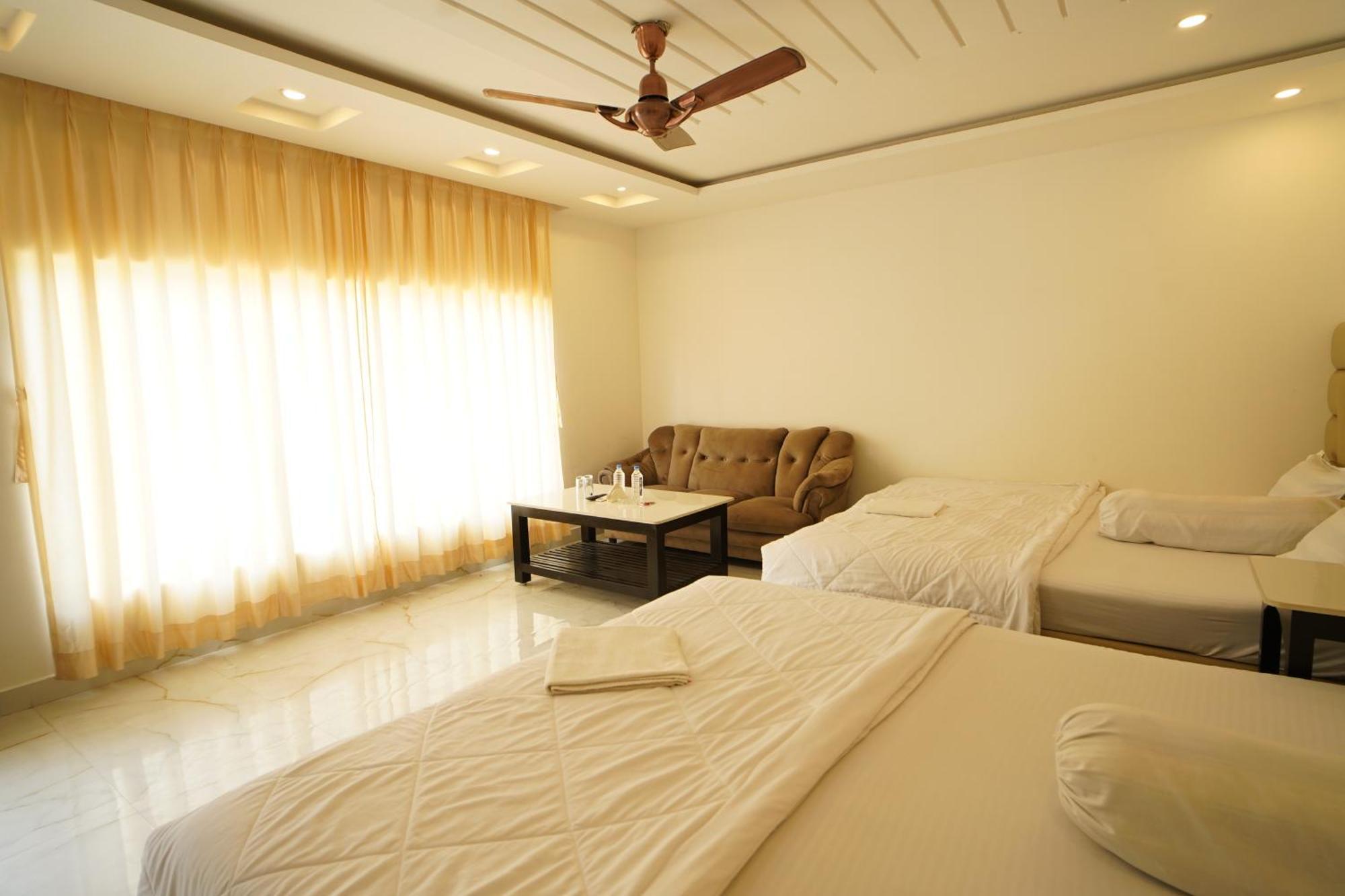 View Village Resort 3*