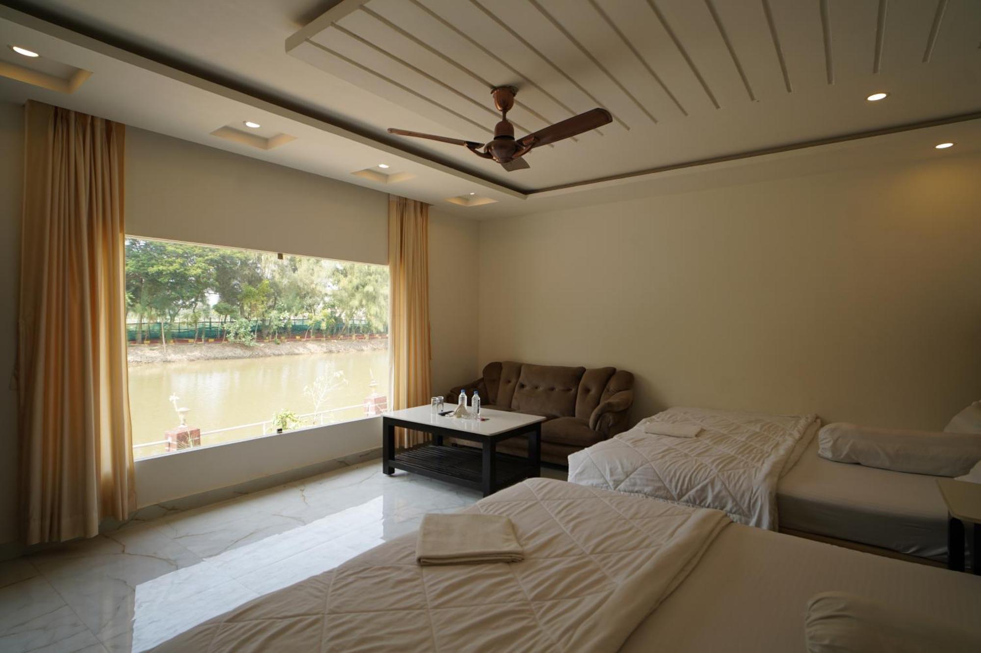 Resort View Village 3*