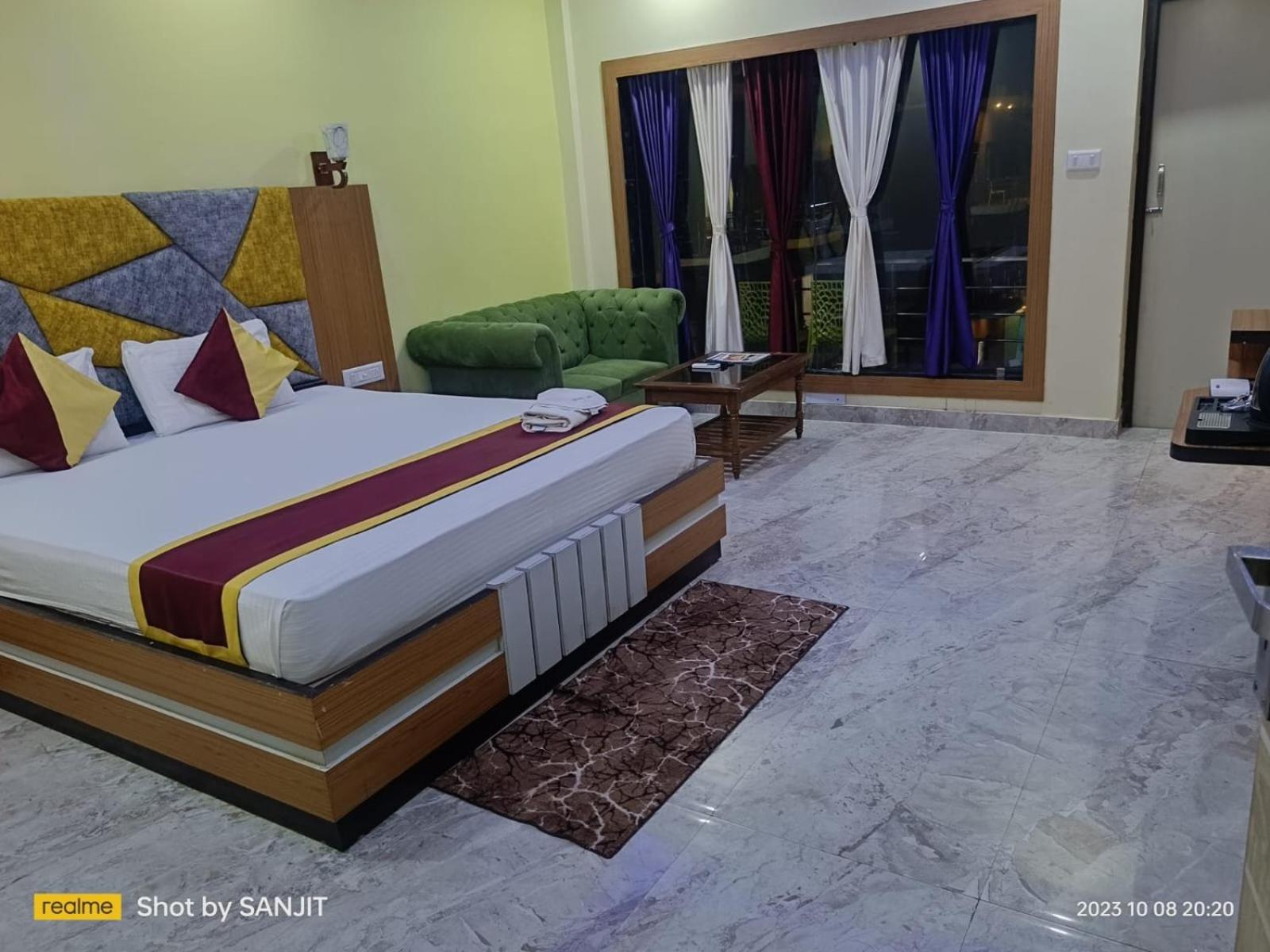 St Apple Resort *