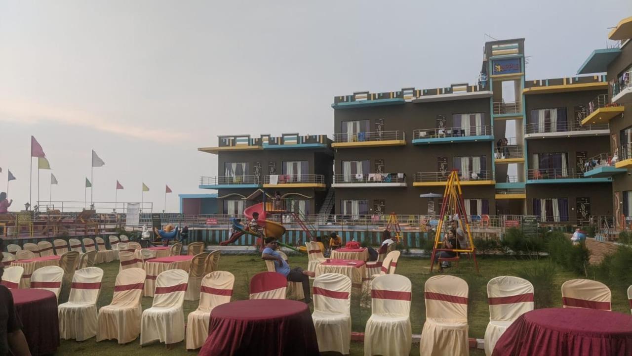 St Apple Resort *