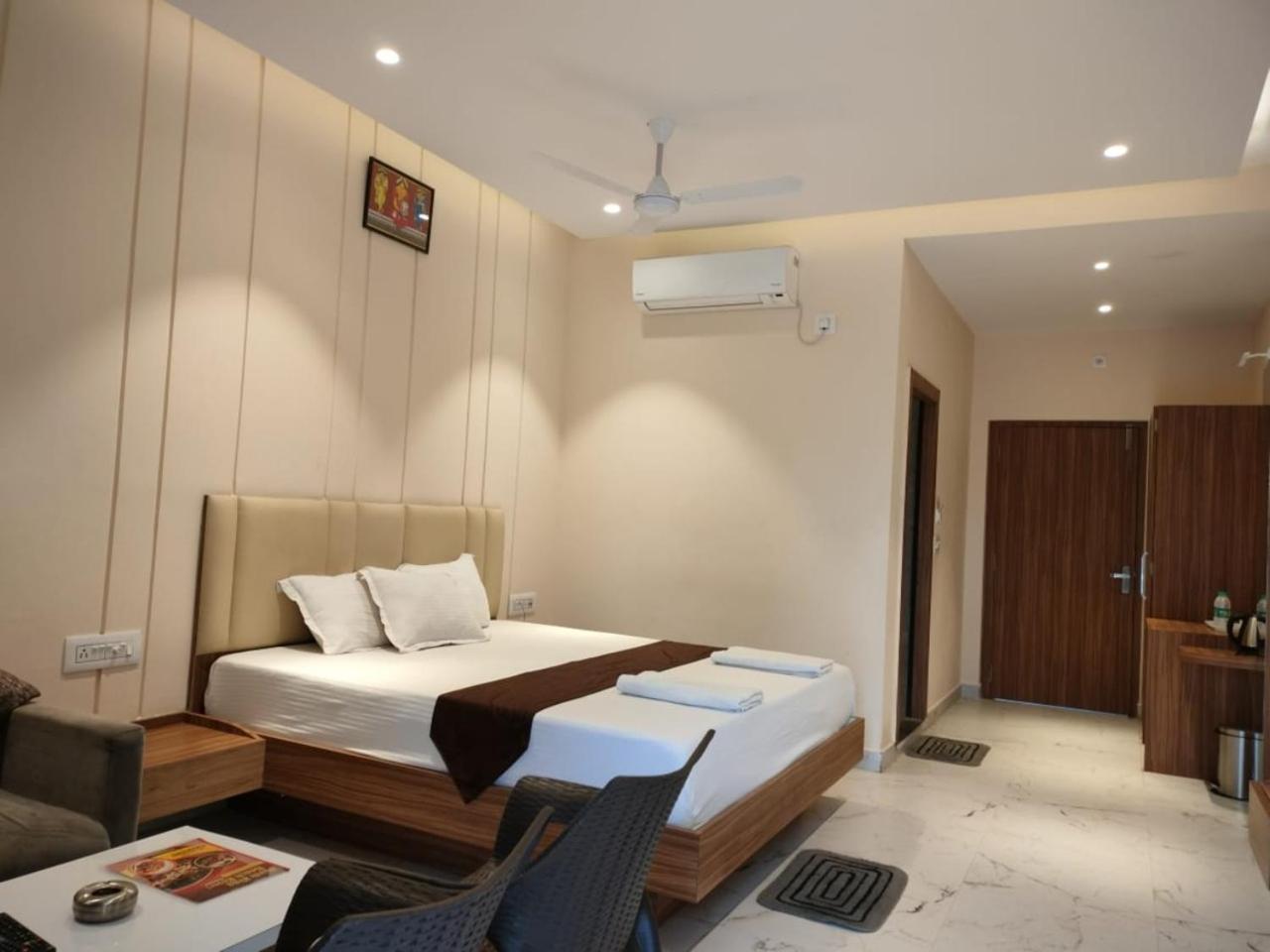 Parth King Hotel Mandarmani