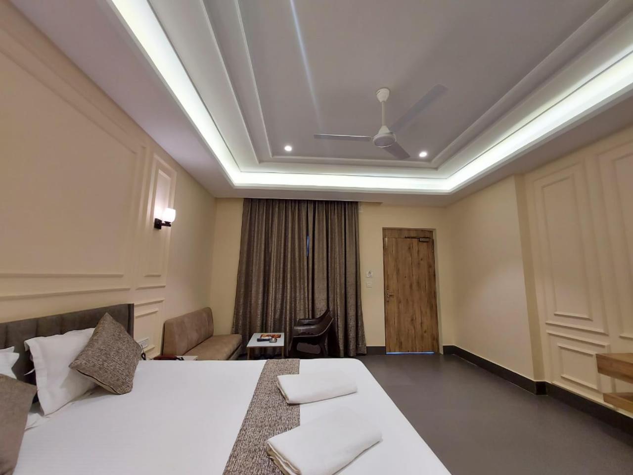 Hotel Parth King Mandarmani