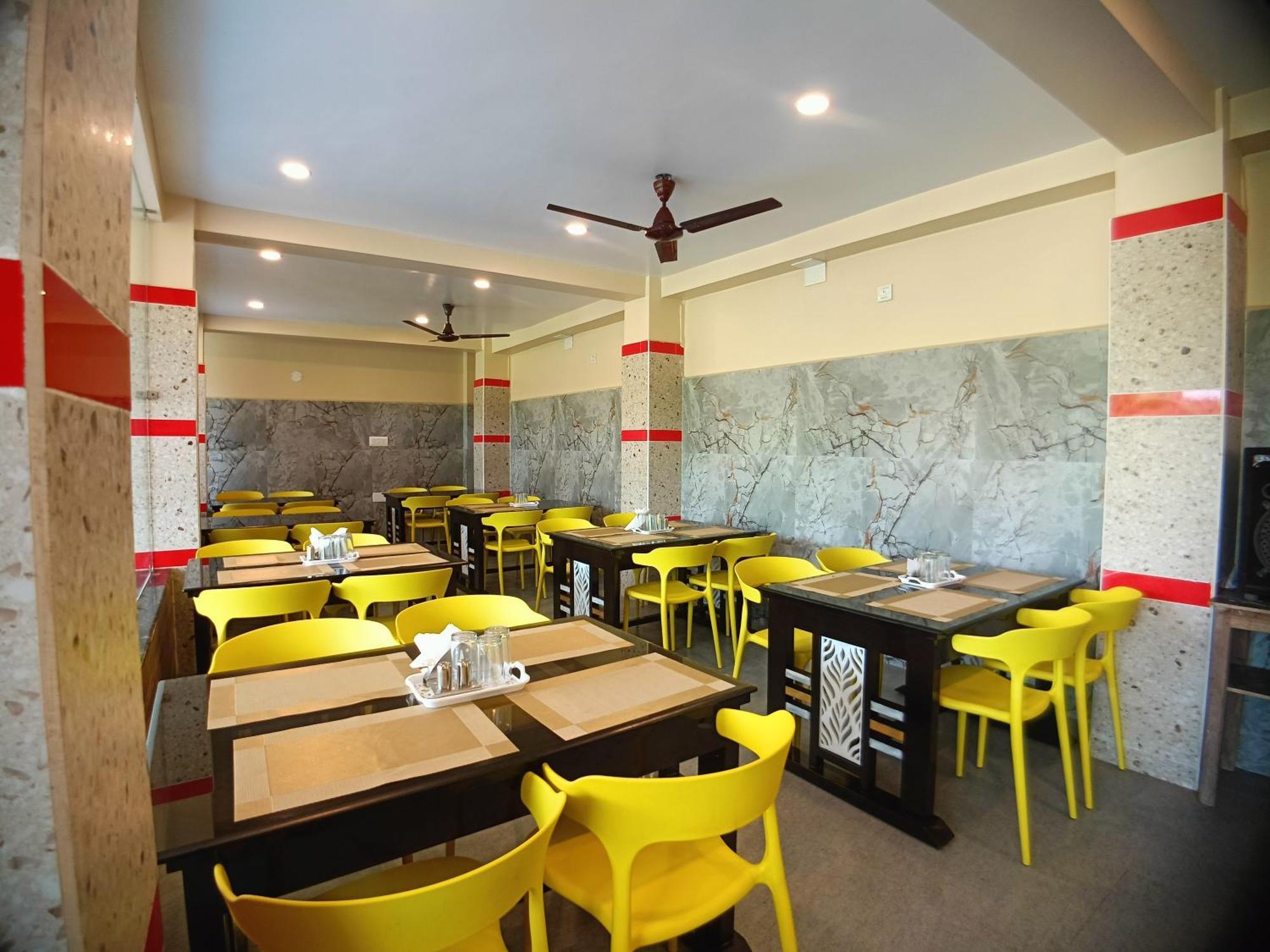 Hotel Blue Stone & Restaurant 2*