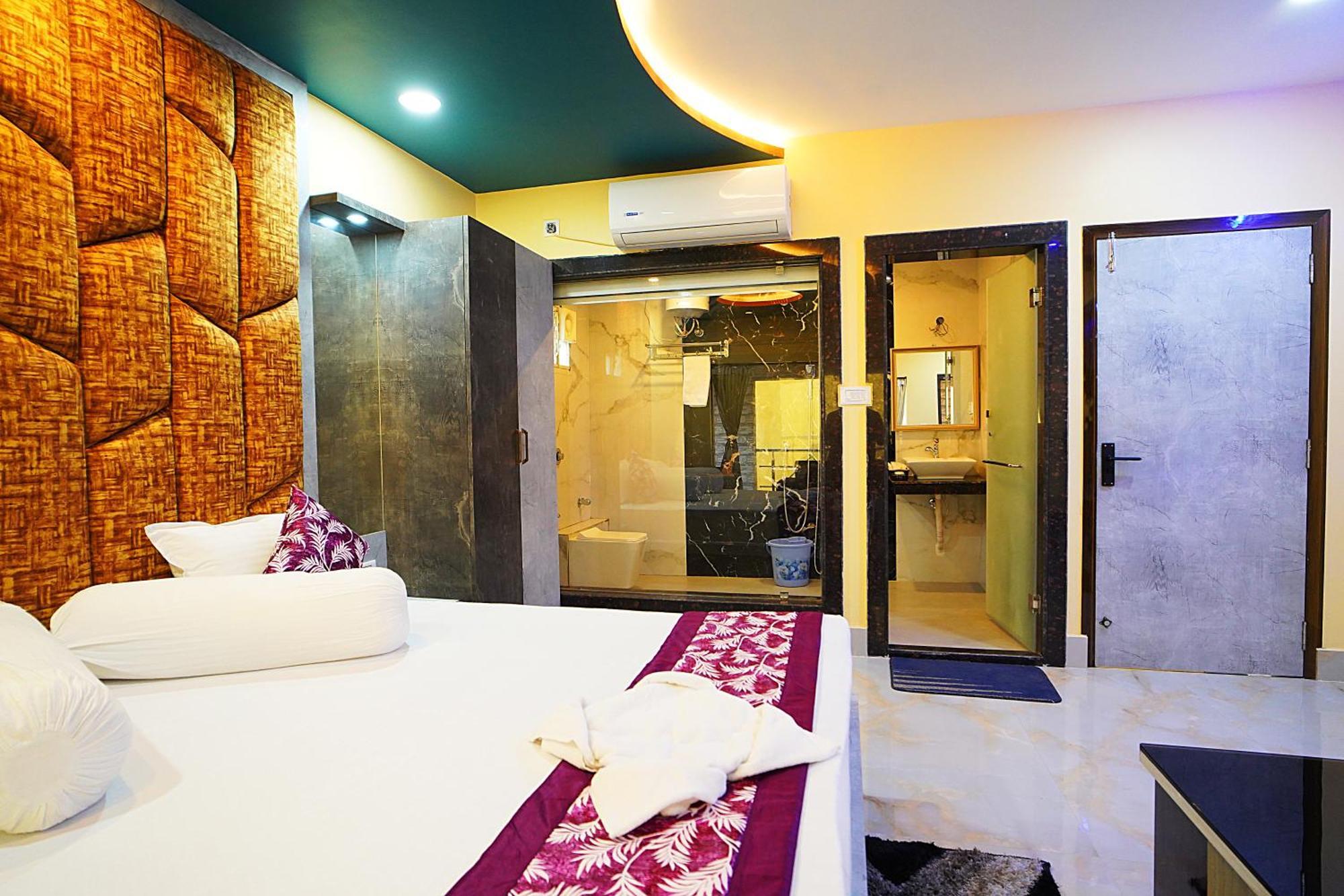 Resort Goa On Mandarmani