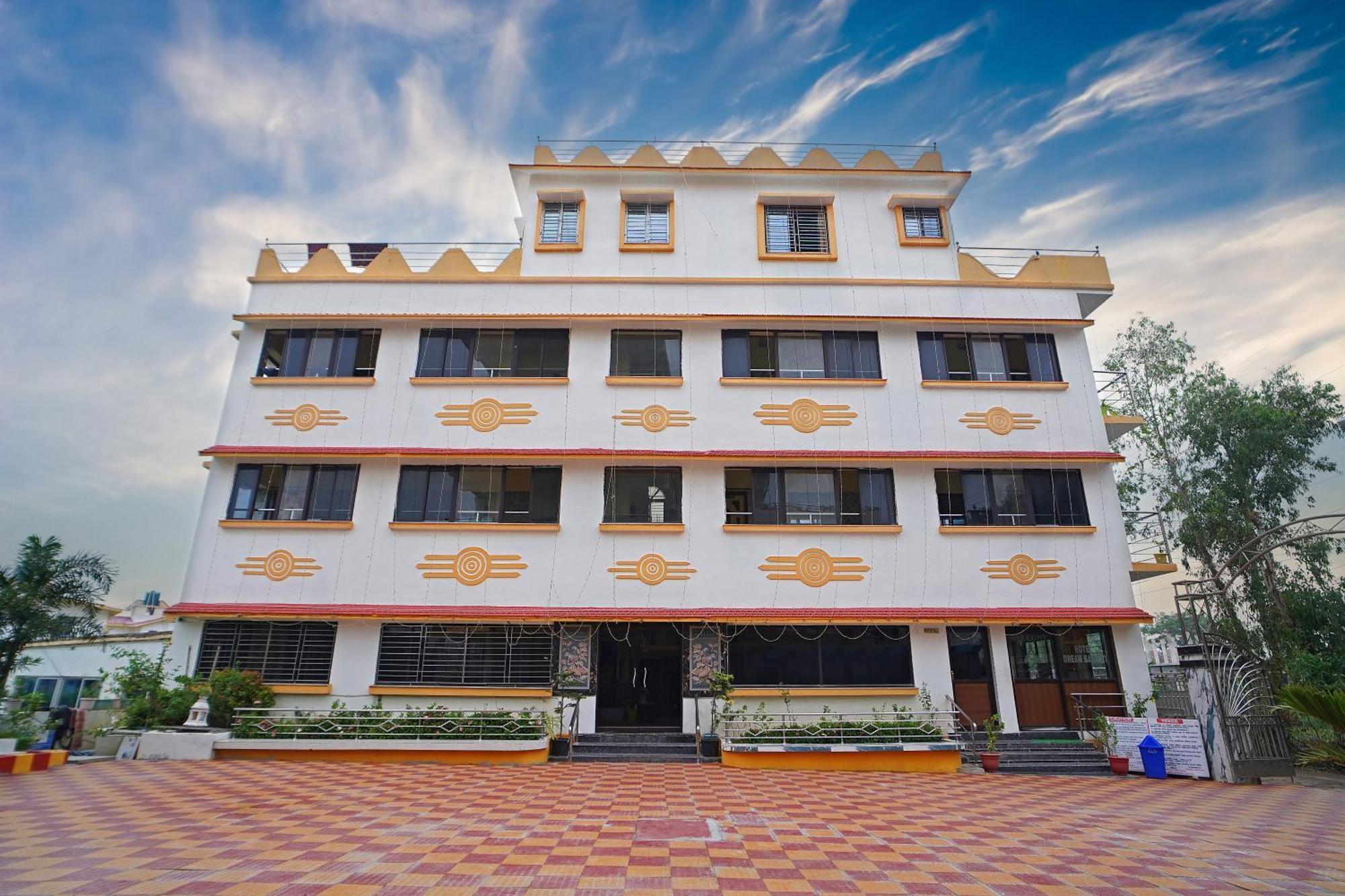 Resort Dream Basanti !! Beachfront !! Family !! Mandarmani