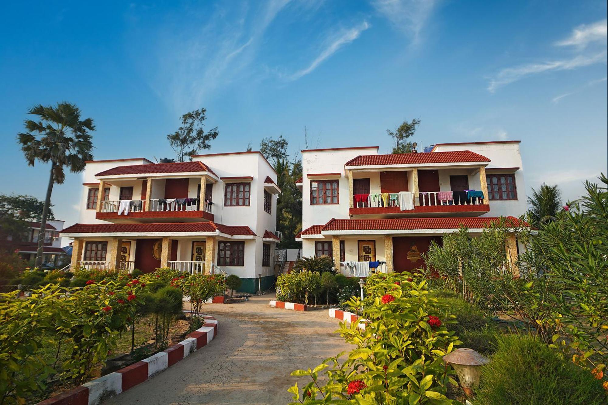 Resort Santiniketan And !! On Family !! 3*