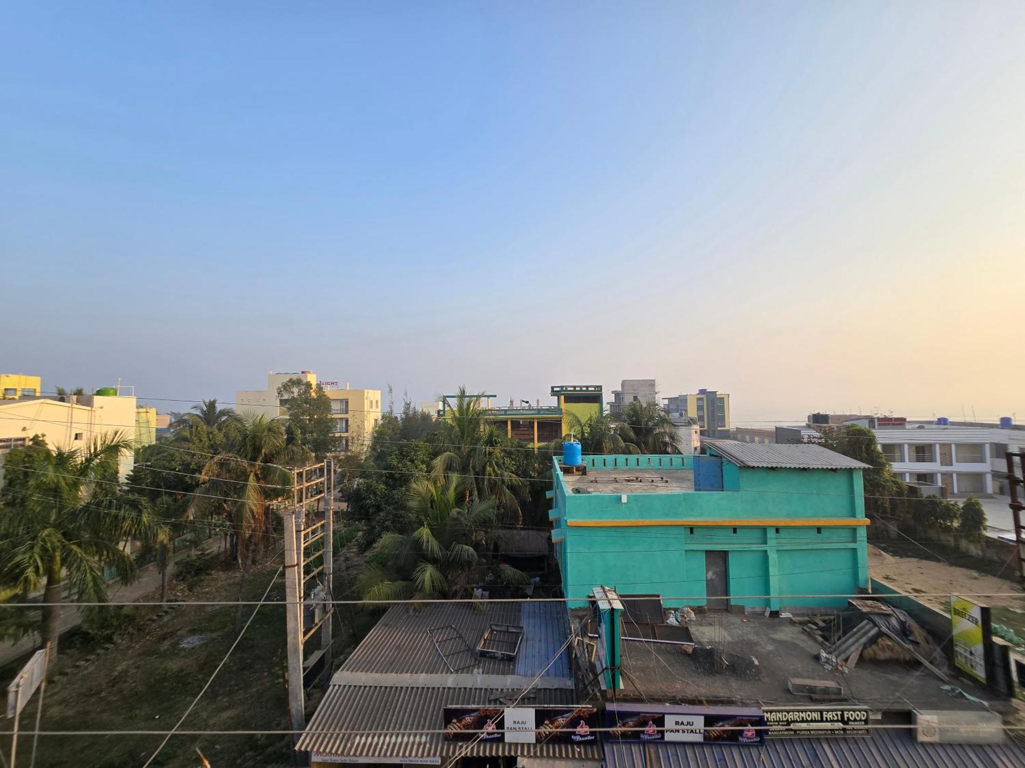 Maniraj Hotel 3*