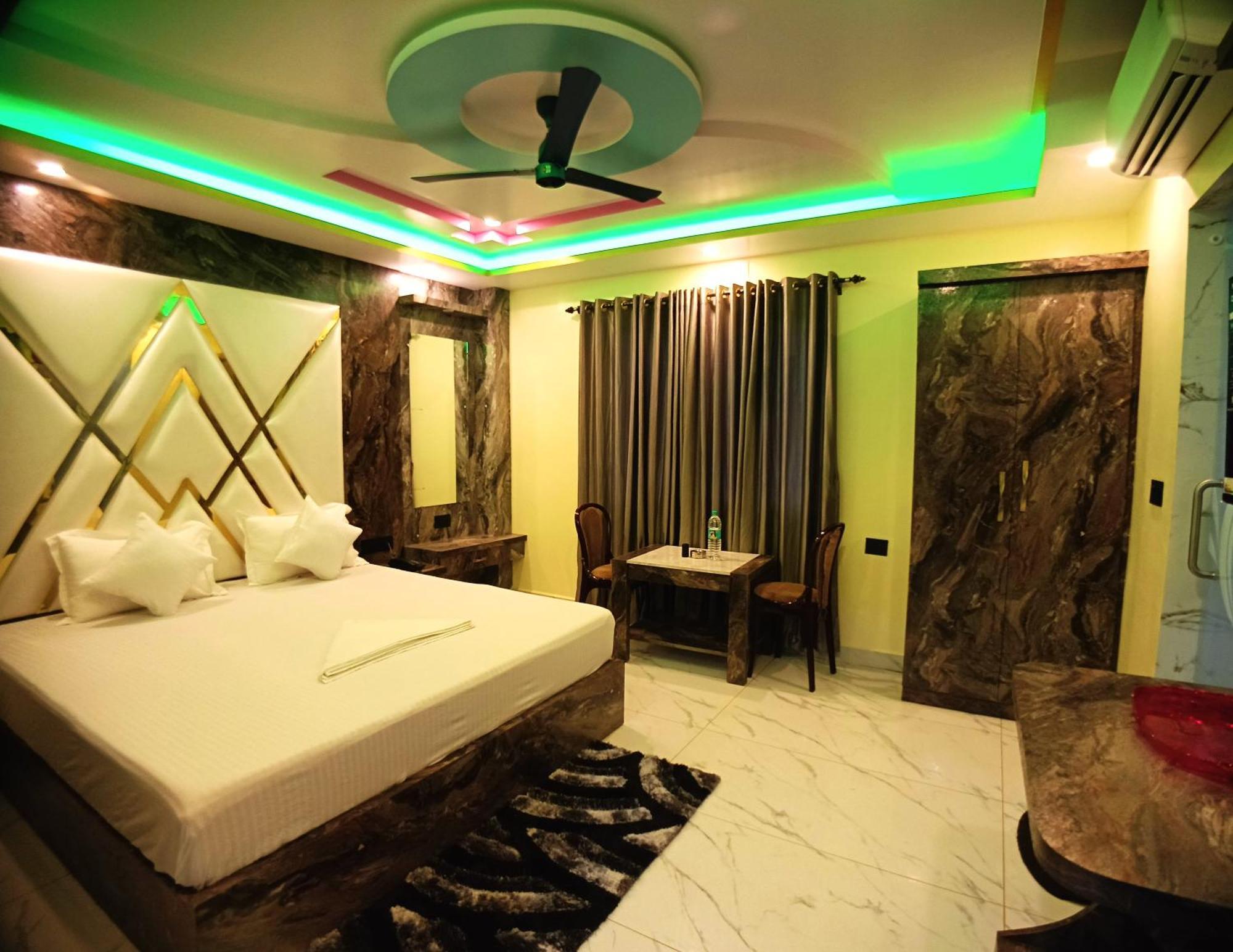 Hotel Maniraj 3*